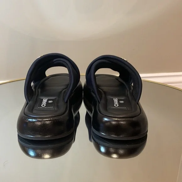 CHANEL CC interlocking Criss Cross Slides Slides size 38 - Picture 5 of 14